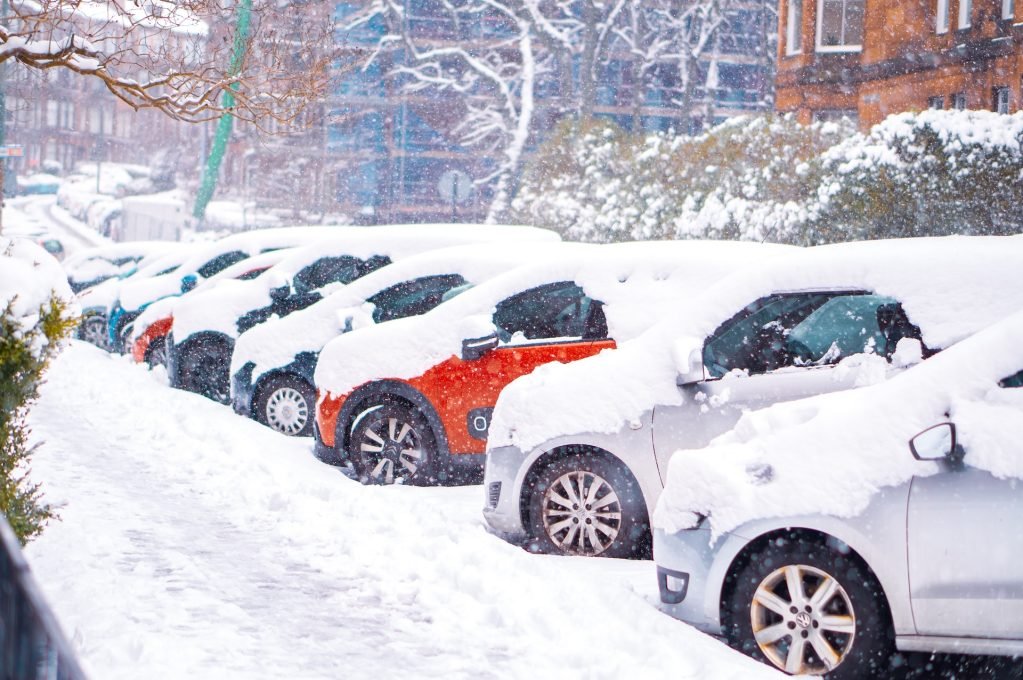 auto's in sneeuw