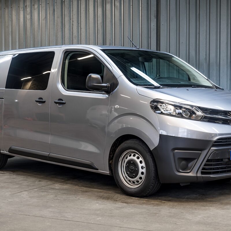 6 persoons auto huren 6 persoons bus